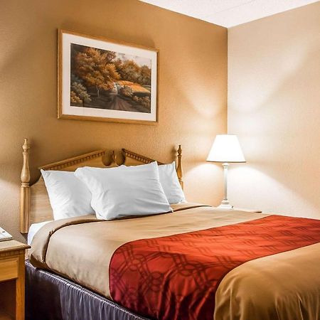 Econo Lodge Inn & Suites University Гантсвілл Екстер'єр фото