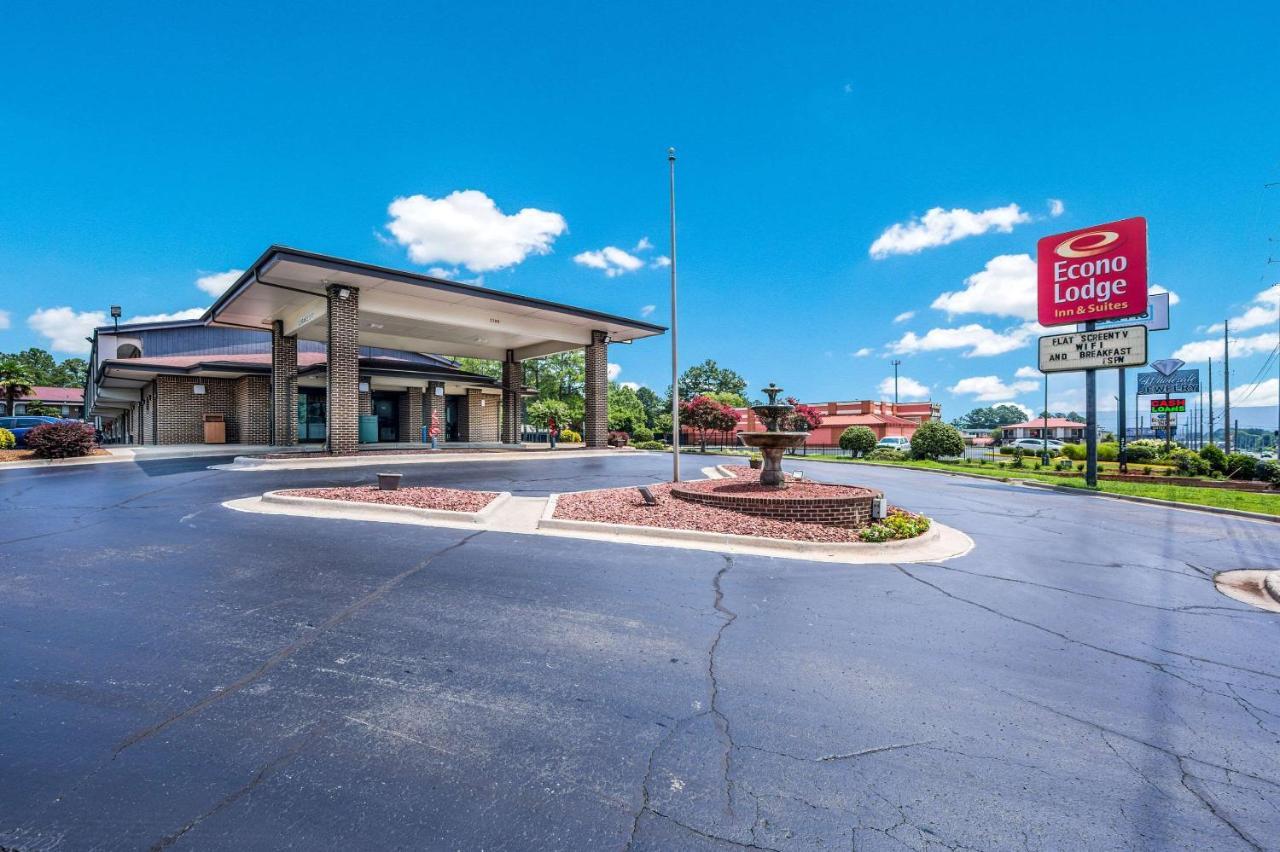 Econo Lodge Inn & Suites University Гантсвілл Екстер'єр фото