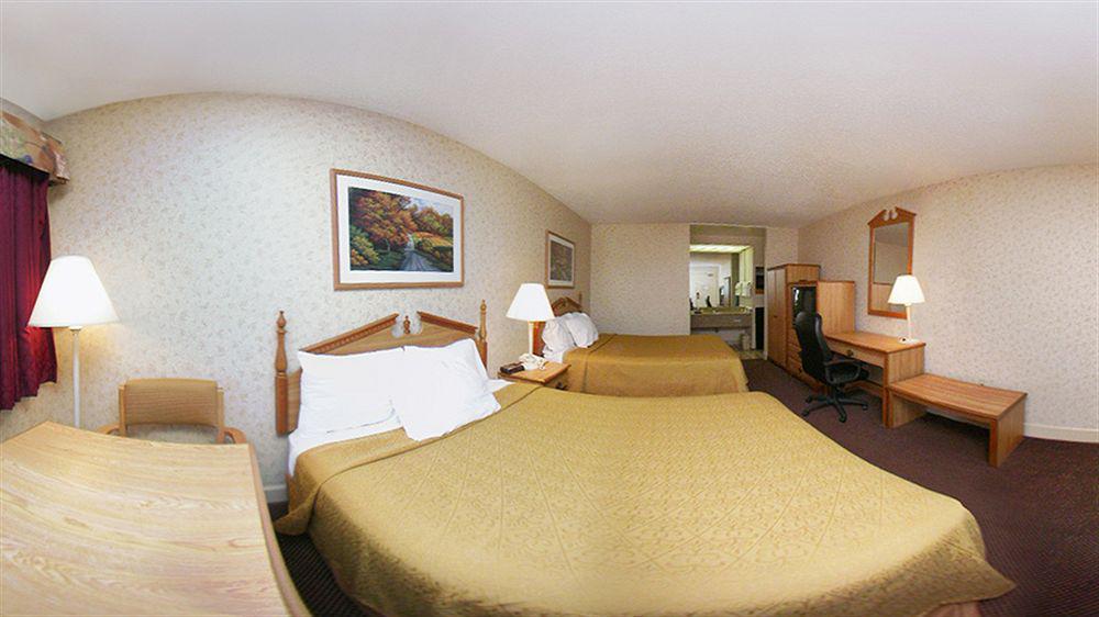 Econo Lodge Inn & Suites University Гантсвілл Екстер'єр фото